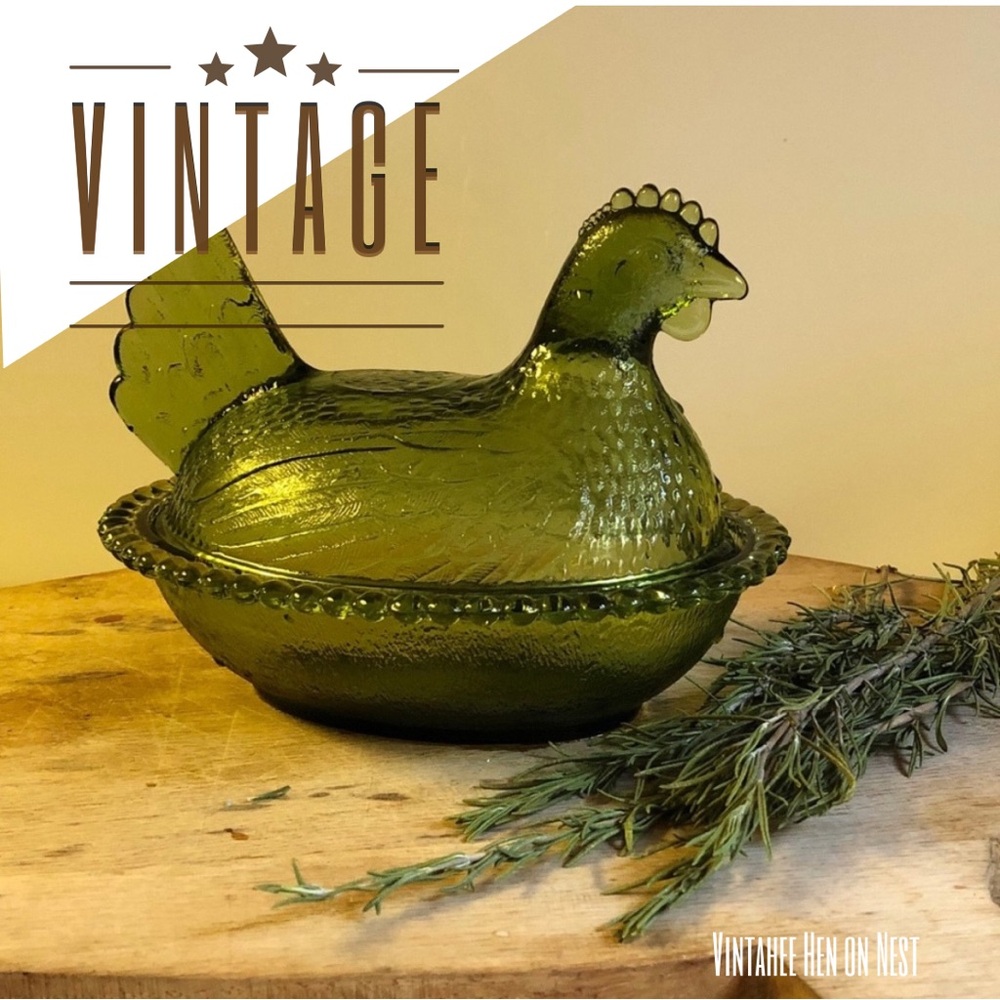 Gorgeous Vintage Glass Hen on Nest Dish (HON)